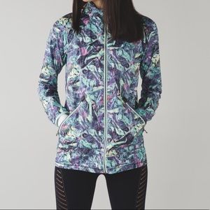 Lululemon miss misty rain/run jacket